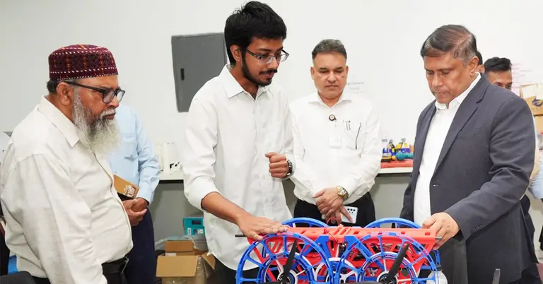 স্পারসো পরিদর্শনে প্রধানমন্ত্রীর প্রতিরক্ষা উপদেষ্টা
